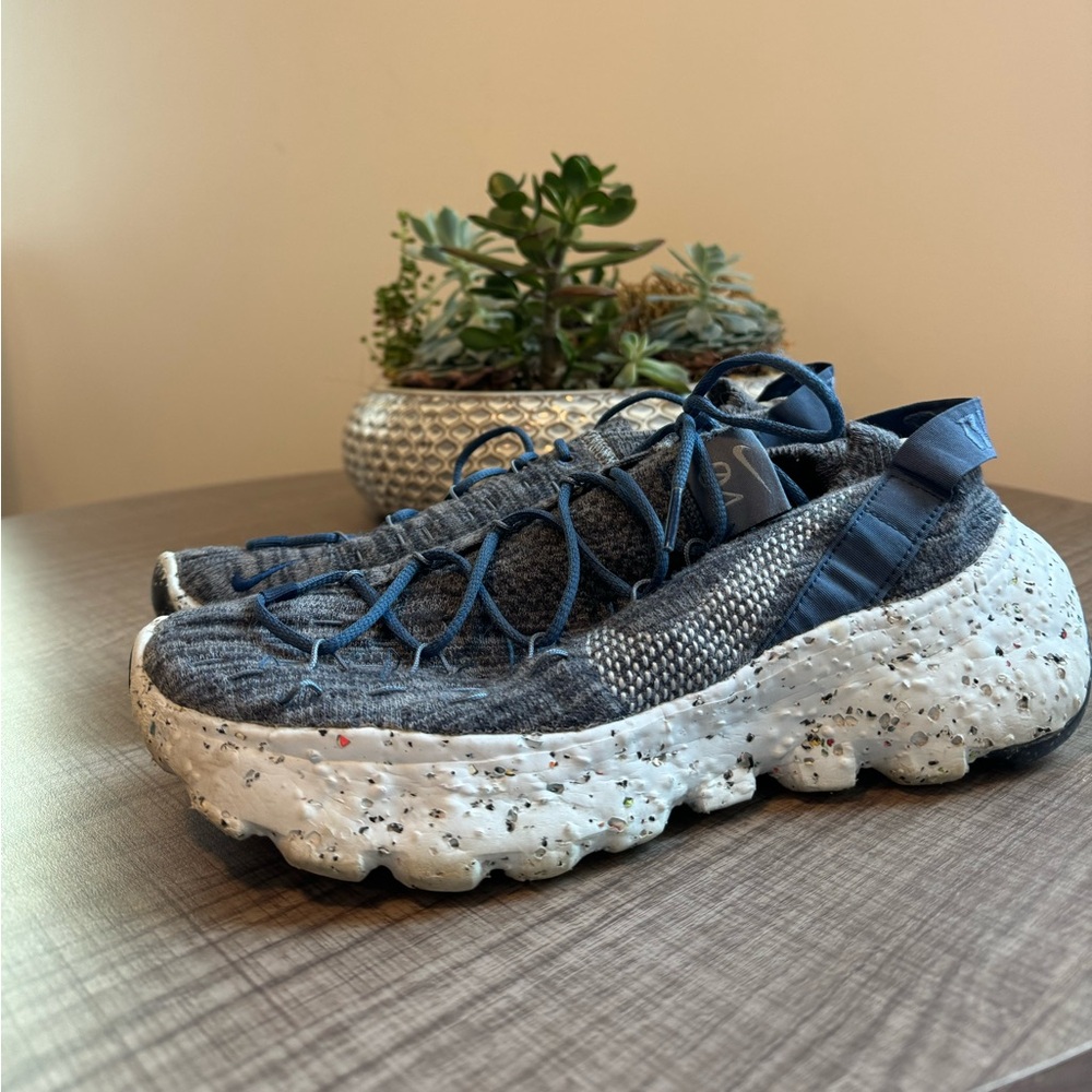 Nike Space Hippie Sneaker